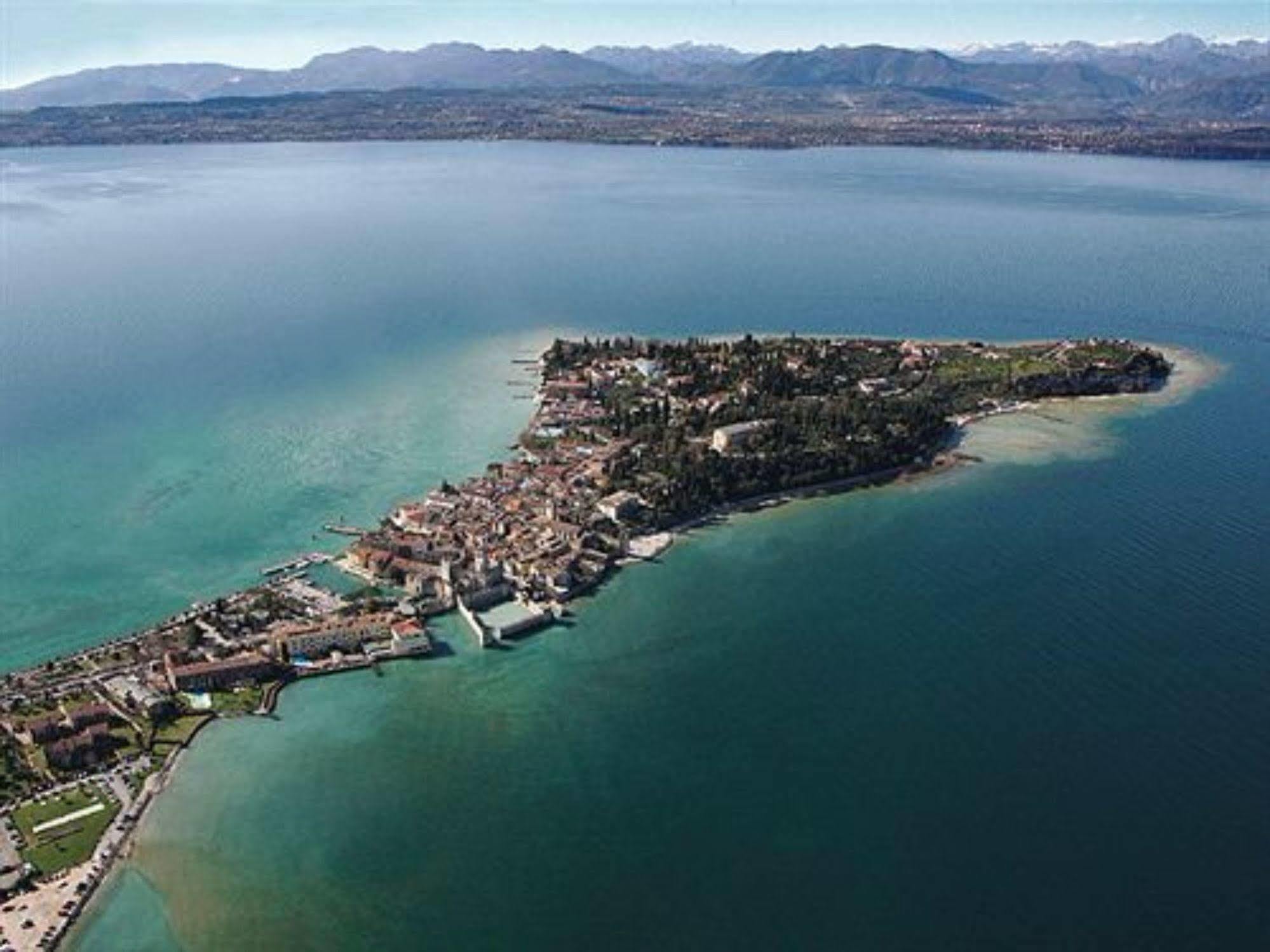 Hotel Sirmione Terme Bagian luar foto